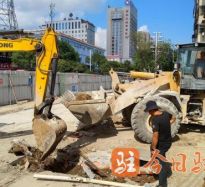 自慰潮喷的网站高温下的坚守｜道路建设者用汗水铺就畅通路